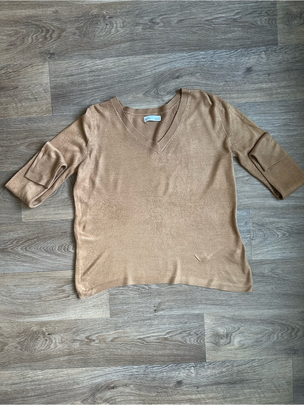 Croft & Barrow Women’s Lightweight Tan V-Neck Knit Pullover Sweater Size Small